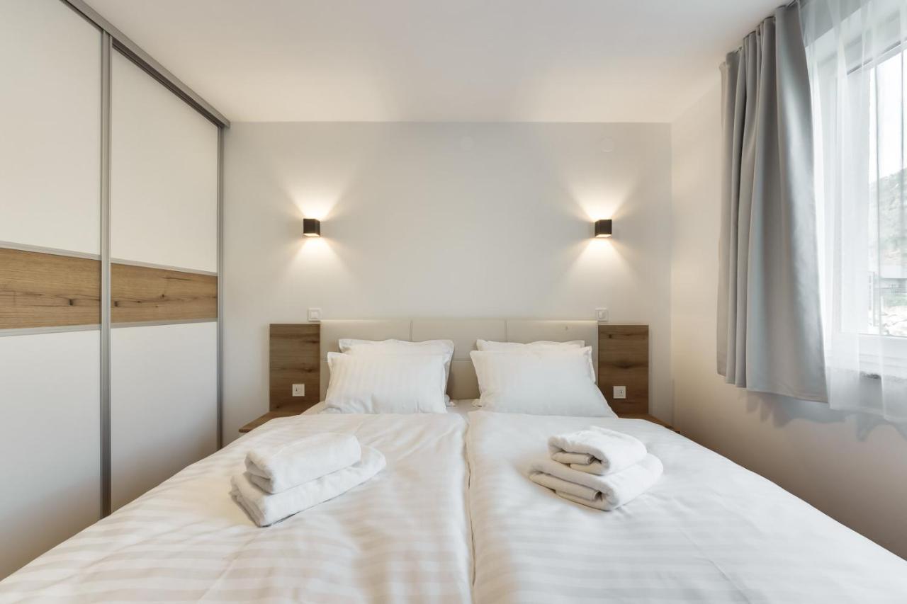 Chic Apartments With Balcony And Spa In Mojstrana Ngoại thất bức ảnh