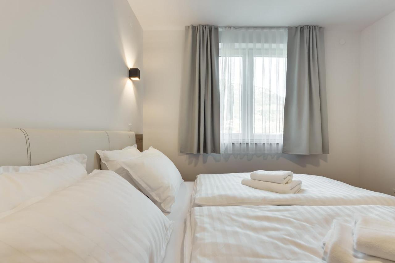 Chic Apartments With Balcony And Spa In Mojstrana Ngoại thất bức ảnh