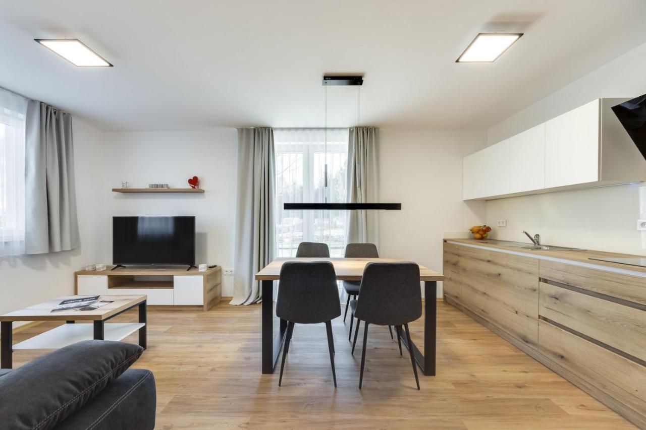 Chic Apartments With Balcony And Spa In Mojstrana Ngoại thất bức ảnh