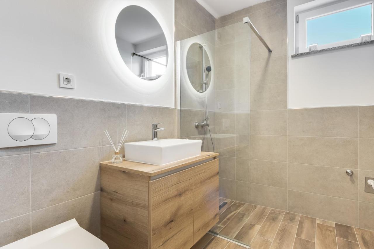 Chic Apartments With Balcony And Spa In Mojstrana Ngoại thất bức ảnh