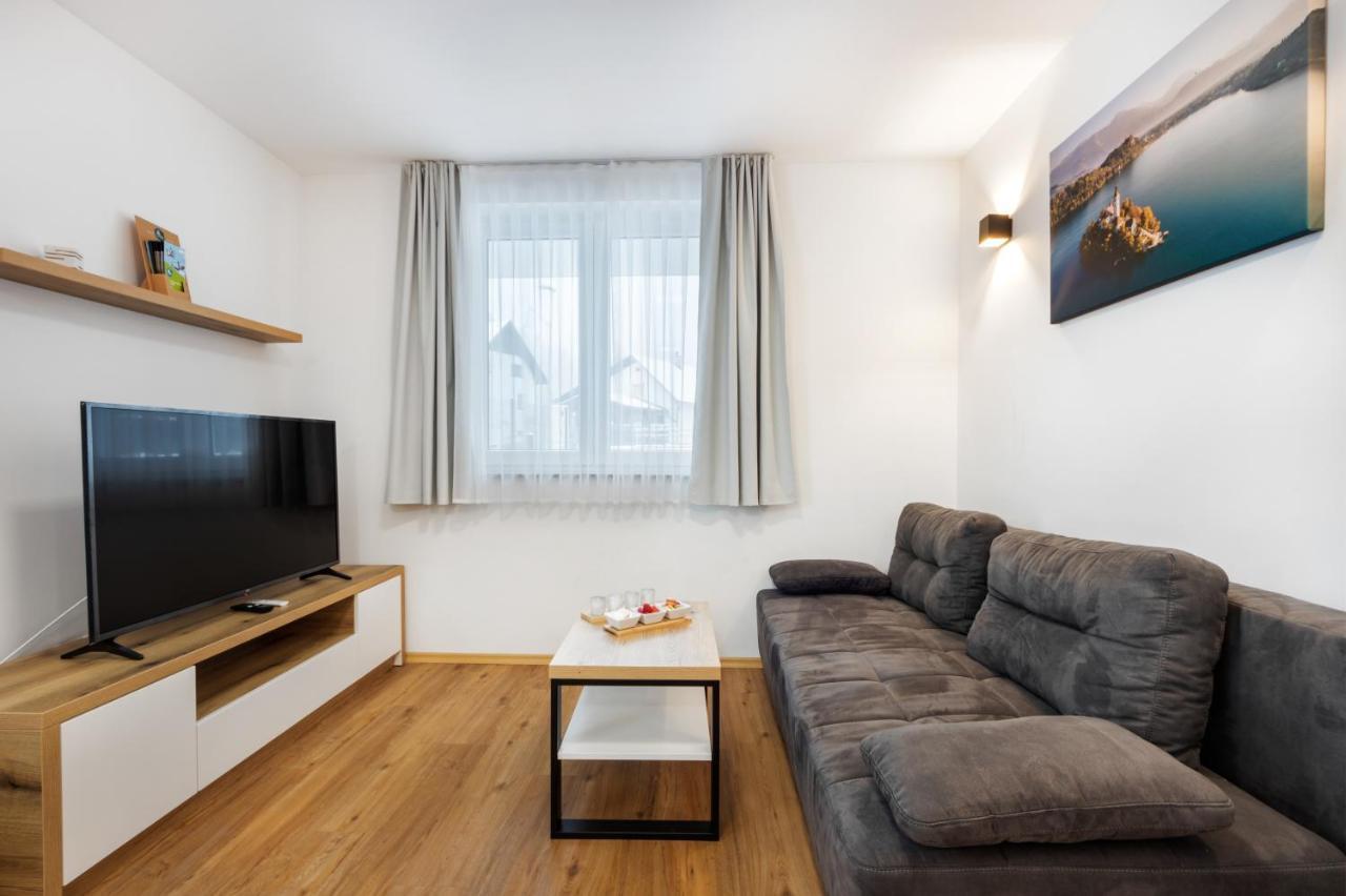 Chic Apartments With Balcony And Spa In Mojstrana Ngoại thất bức ảnh